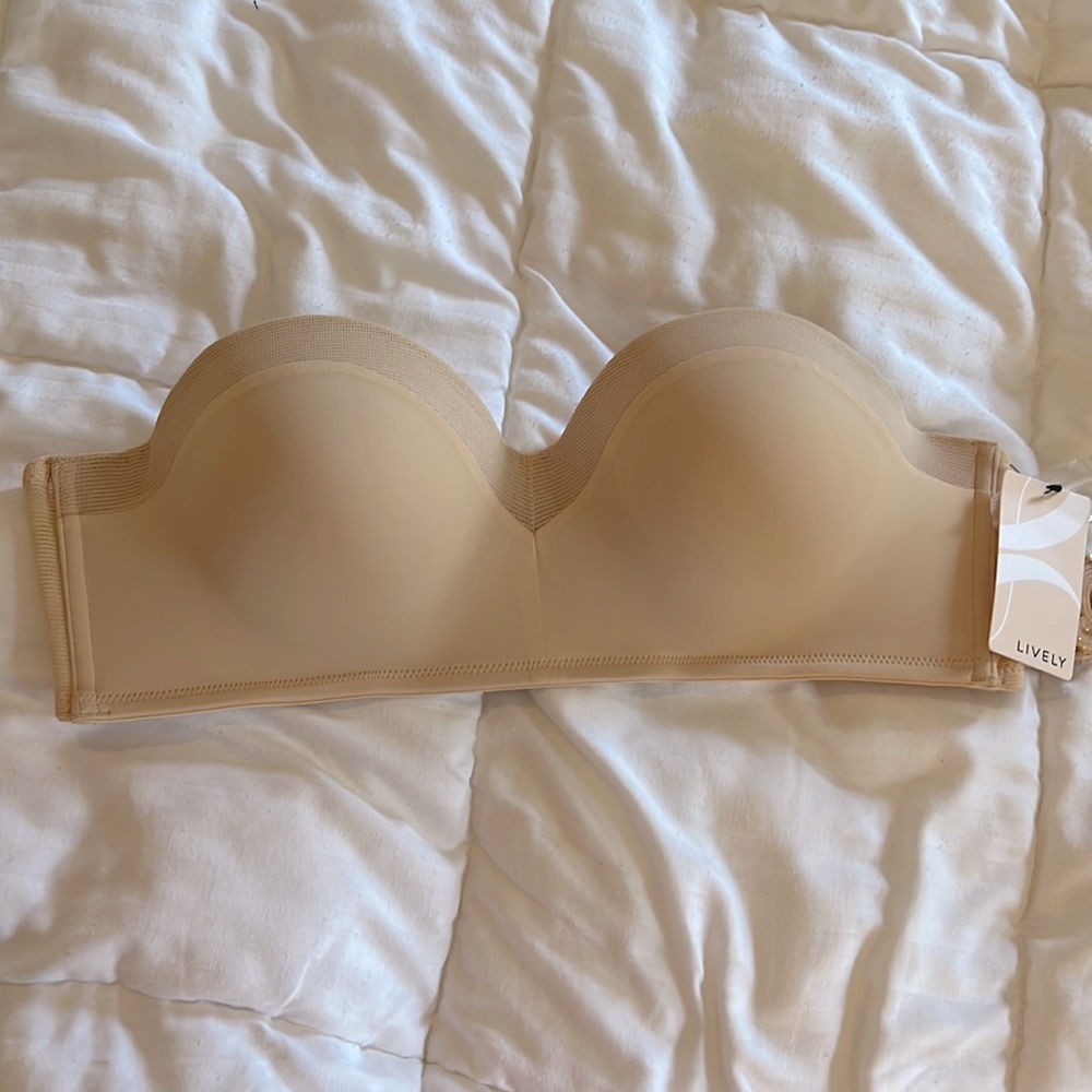 NWT Lively Nude Bra (36C)